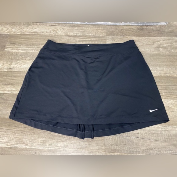 Nike Dresses & Skirts - Nike Golf Sport Dri-Fit Skirt Black Back Zipper Pocket Size Large